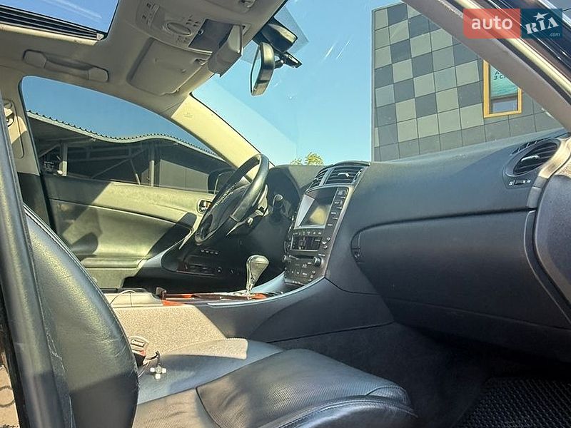Седан Lexus IS 2008 в Києві
