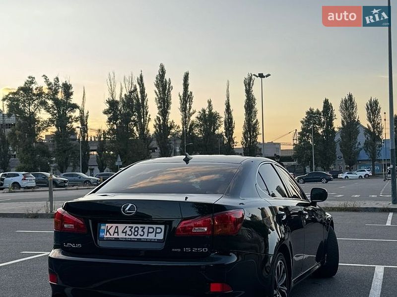 Седан Lexus IS 2007 в Киеве