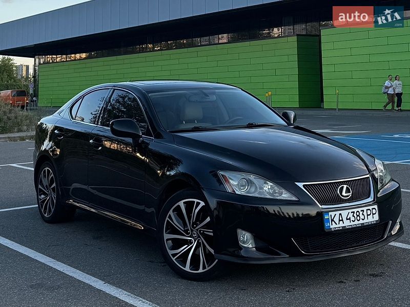 Седан Lexus IS 2007 в Киеве