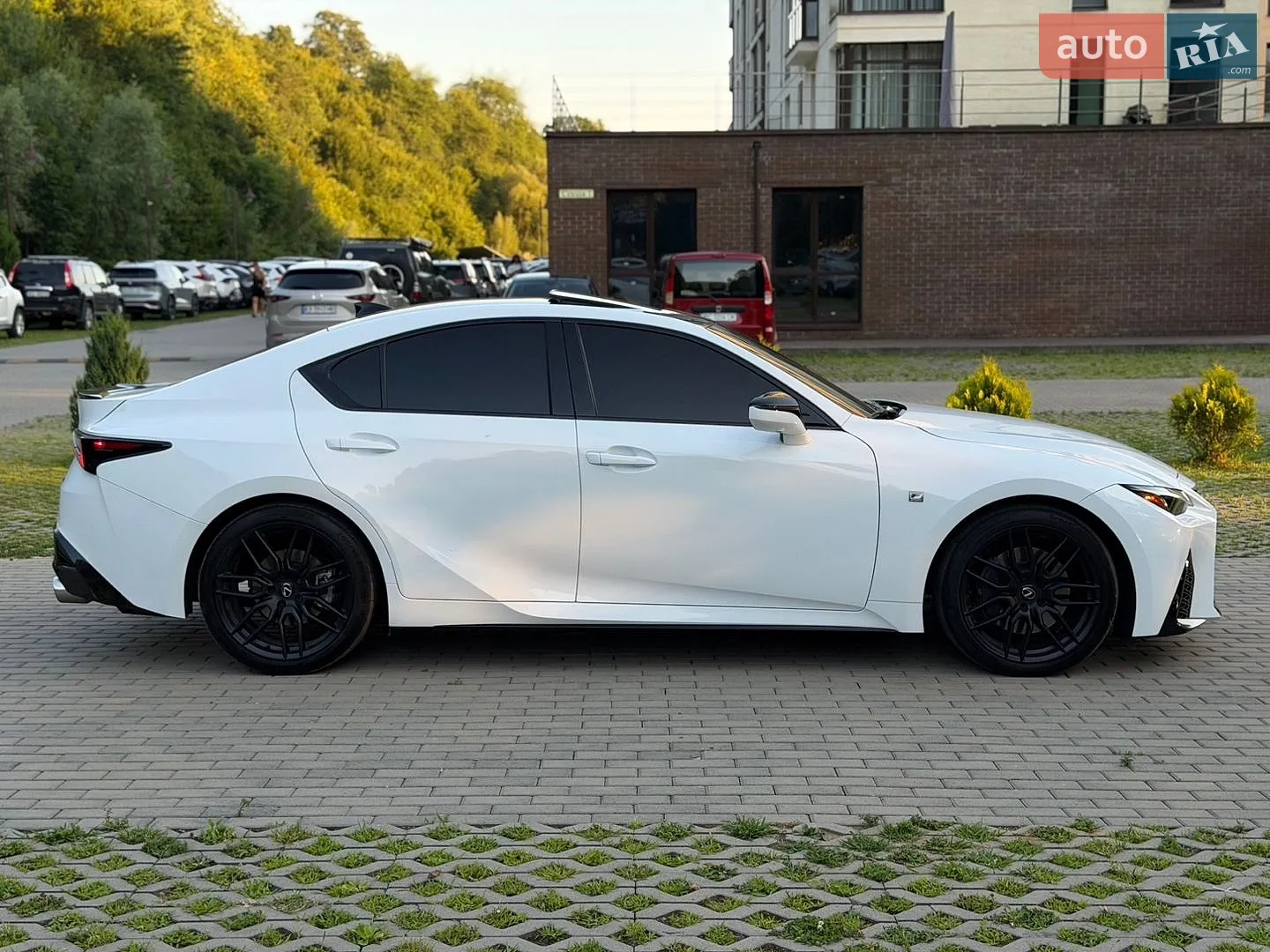 2023 Lexus IS - мініатюра 10