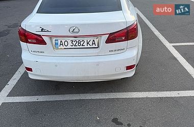 Седан Lexus IS 2005 в Ужгороде