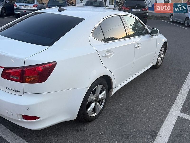 Седан Lexus IS 2005 в Ужгороде