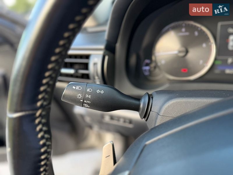 Седан Lexus IS 2018 в Хмельницькому