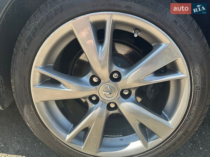 Седан Lexus IS 2010 в Володимирі