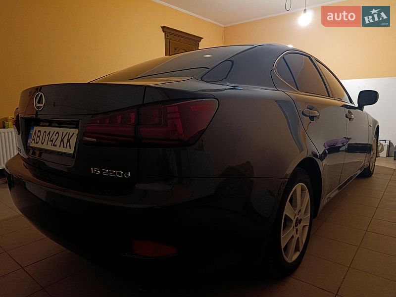 Седан Lexus IS 2008 в Киеве