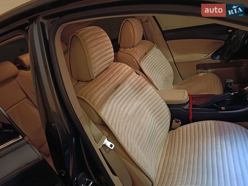 Седан Lexus IS 2008 в Киеве