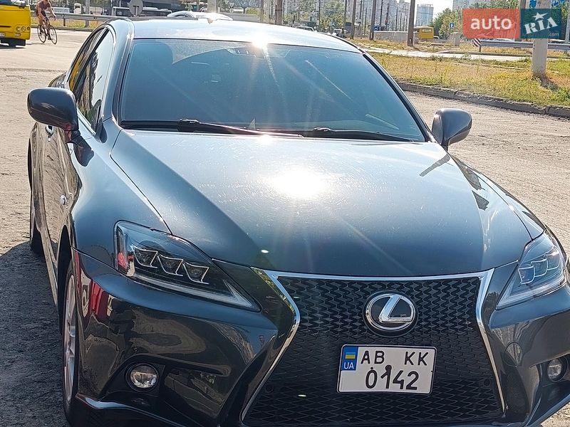 Седан Lexus IS 2008 в Киеве
