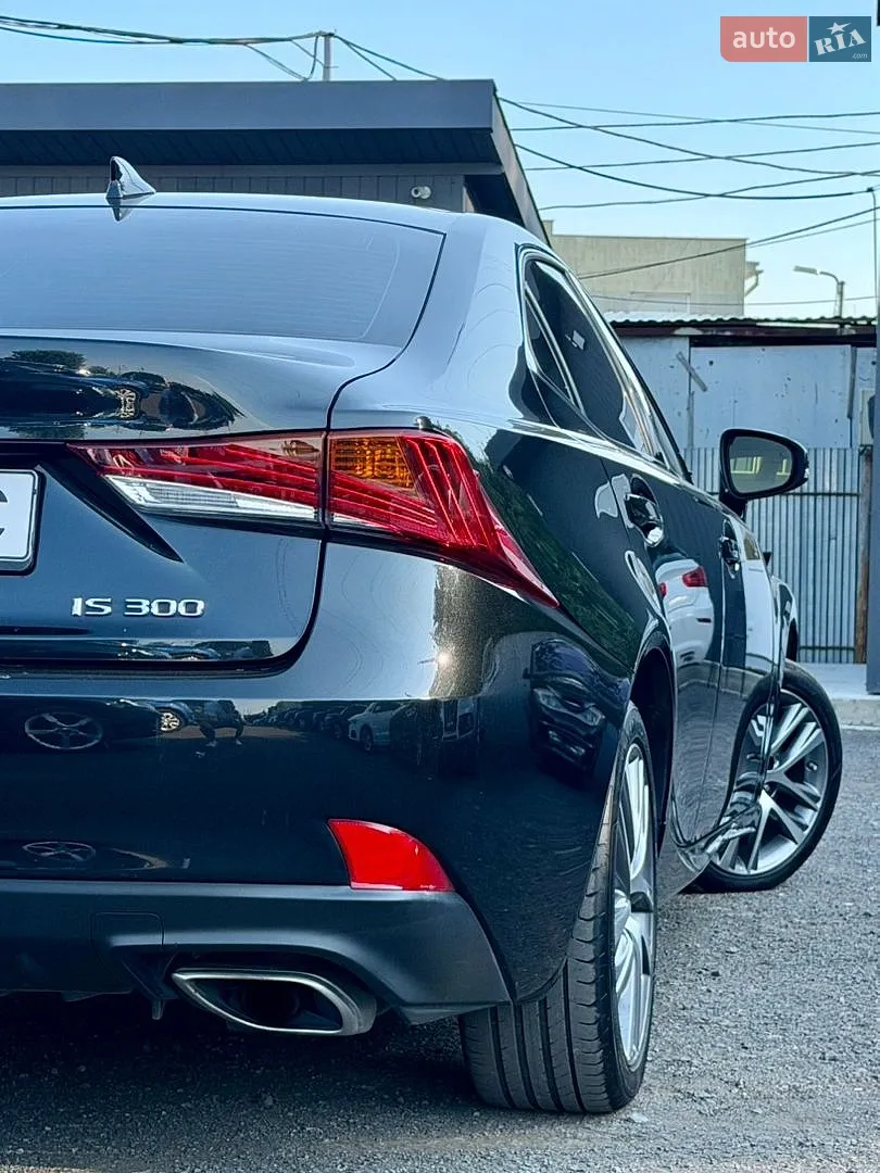 2020 Lexus IS - мініатюра 11