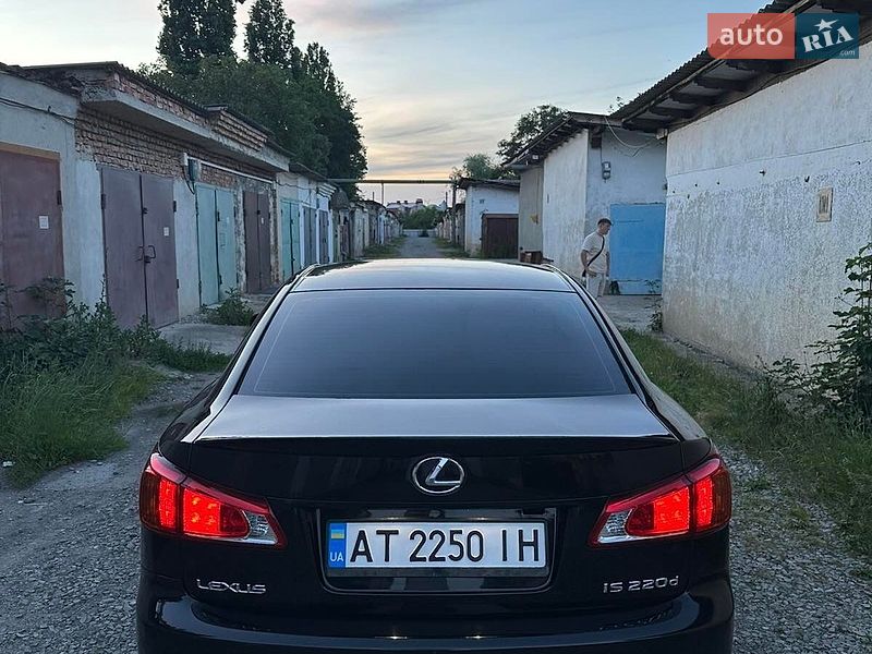 Седан Lexus IS 2009 в Ивано-Франковске