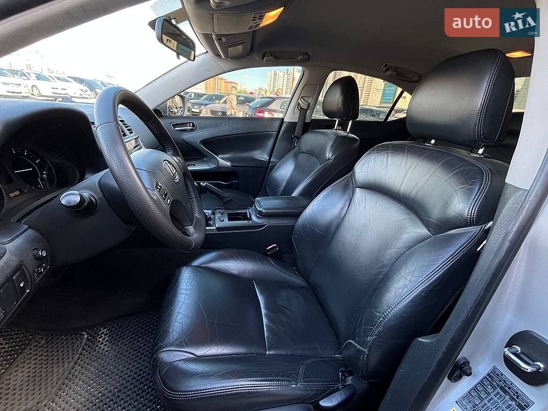 Седан Lexus IS 2007 в Киеве фото 9 Седан Lexus IS 2007 в Киеве