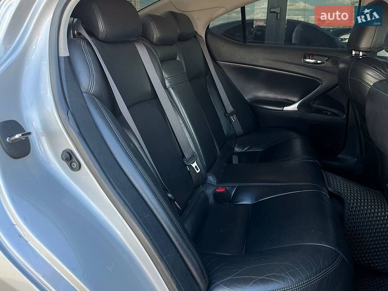 Седан Lexus IS 2007 в Киеве фото 11 Седан Lexus IS 2007 в Киеве