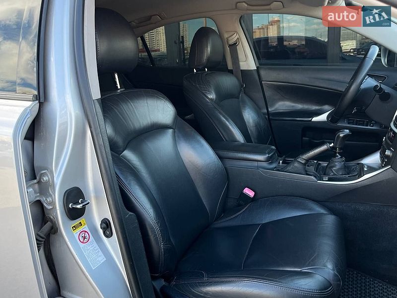 Седан Lexus IS 2007 в Киеве фото 12 Седан Lexus IS 2007 в Киеве