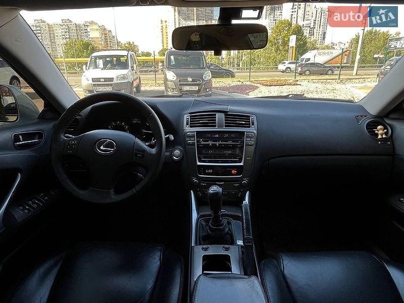 Седан Lexus IS 2007 в Киеве фото 13 Седан Lexus IS 2007 в Киеве