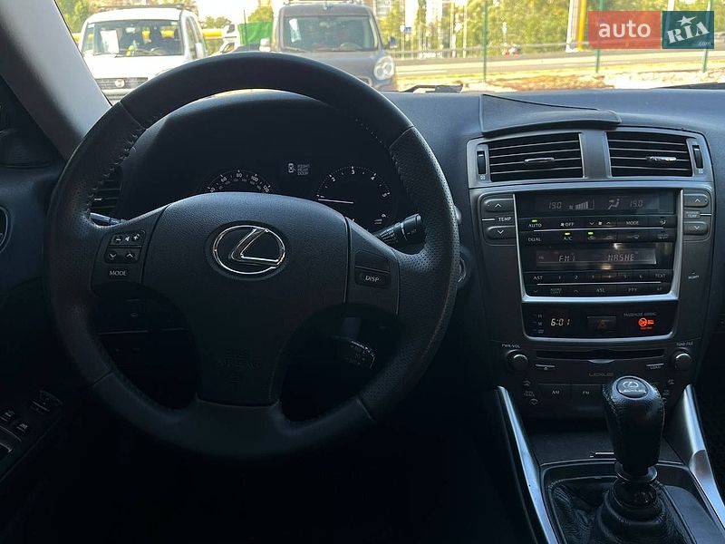 Седан Lexus IS 2007 в Киеве фото 14 Седан Lexus IS 2007 в Киеве