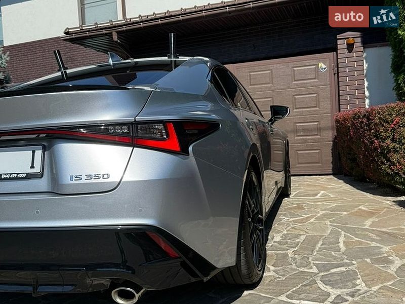 Седан Lexus IS 2023 в Киеве фото 8 Седан Lexus IS 2023 в Киеве