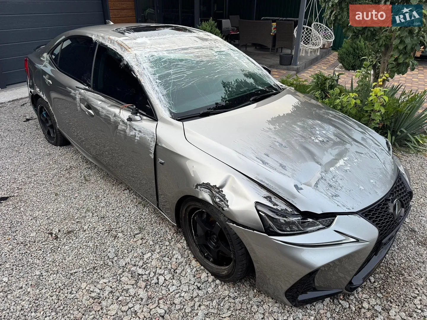 2018 Lexus IS - мініатюра 16