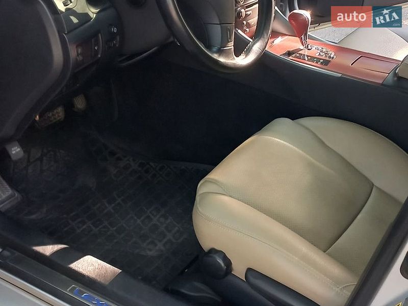 Седан Lexus IS 2006 в Запоріжжі