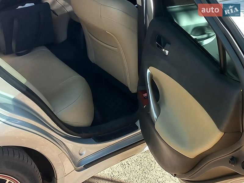 Седан Lexus IS 2006 в Запоріжжі