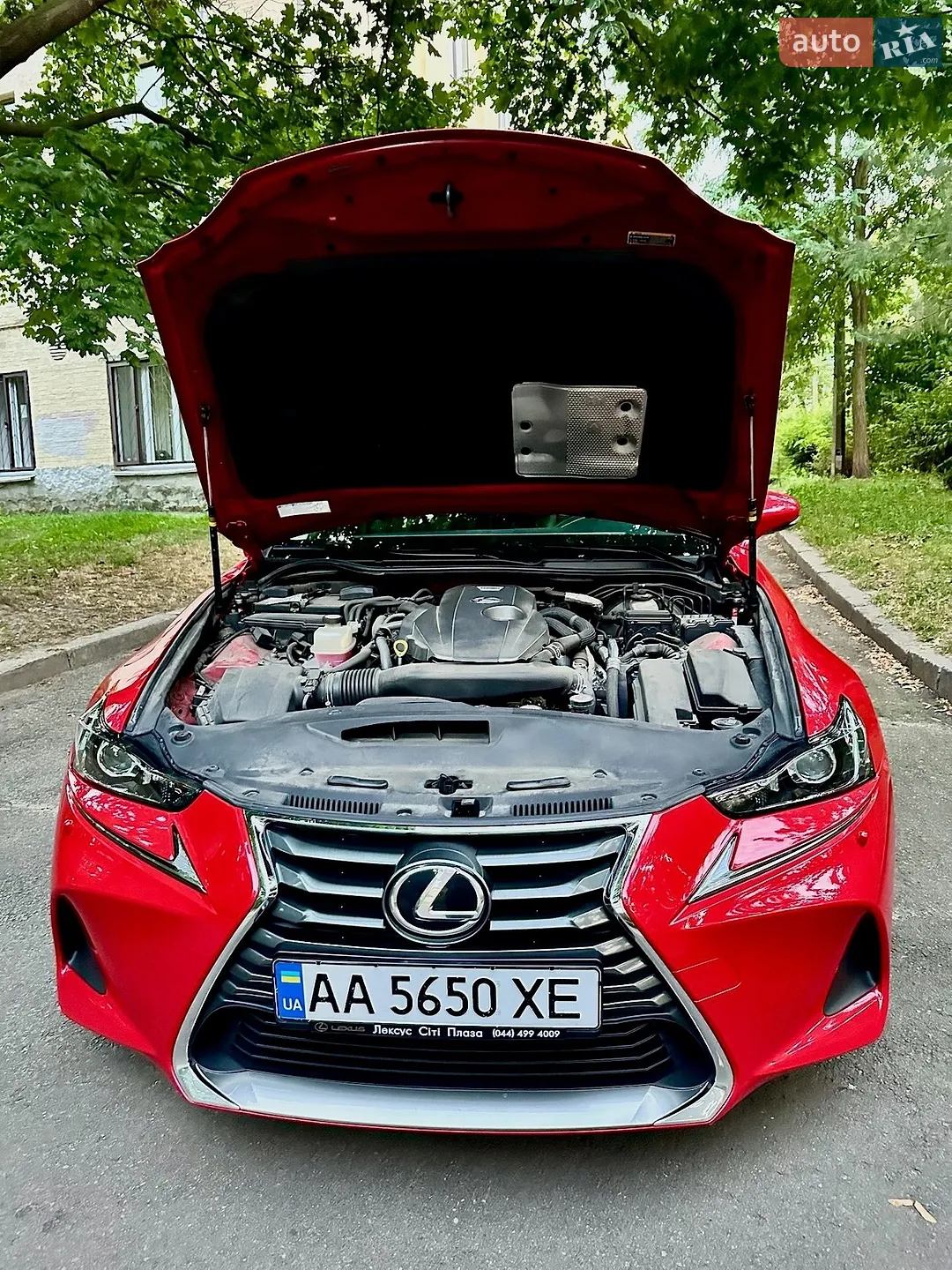 2017 Lexus IS - мініатюра 25