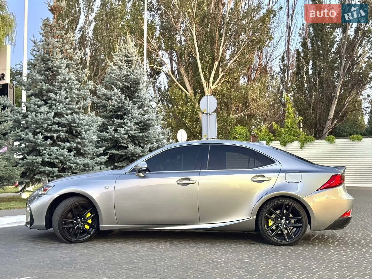 2018 Lexus IS - мініатюра 10