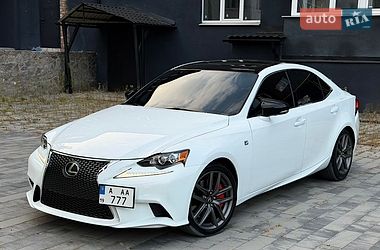 Седан Lexus IS 2015 в Полтаве