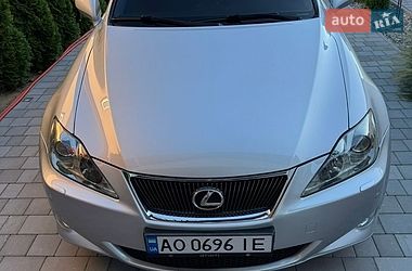 Седан Lexus IS 2006 в Виноградові