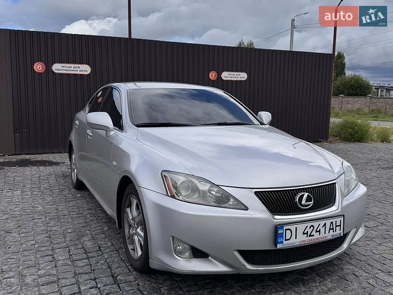 Lexus IS 2006