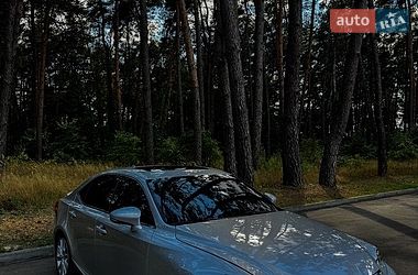 Седан Lexus IS 2014 в Сумах