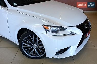 Седан Lexus IS 2015 в Одесі