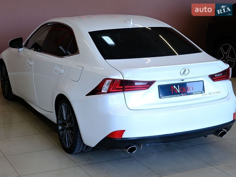 Седан Lexus IS 2015 в Одесі