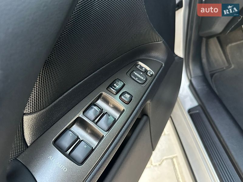 Седан Lexus IS 2007 в Одессе фото 69 Седан Lexus IS 2007 в Одессе