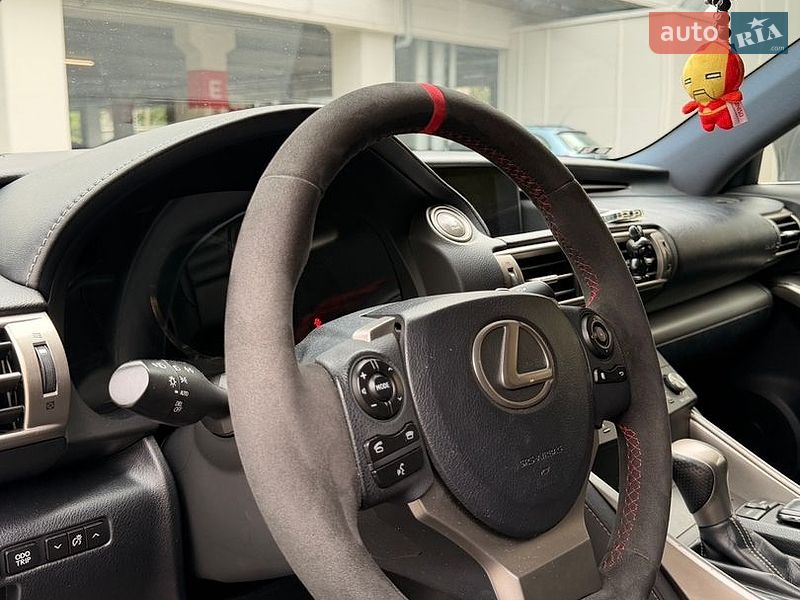 Седан Lexus IS 2015 в Измаиле