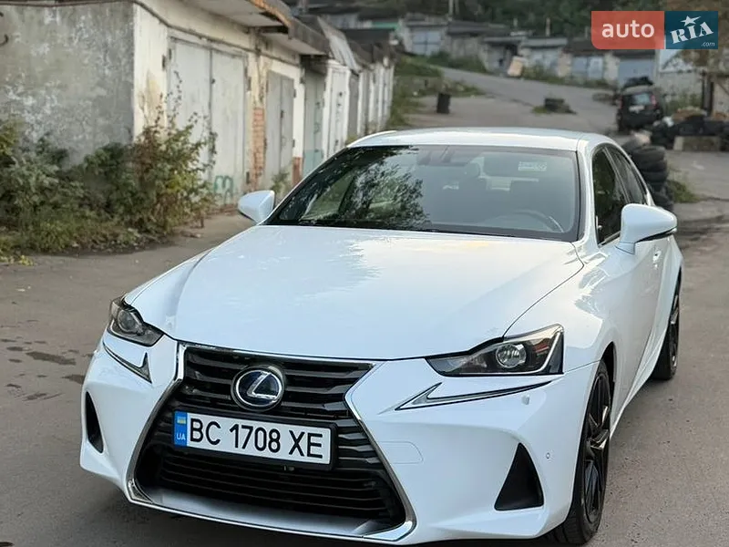 Lexus IS 2014