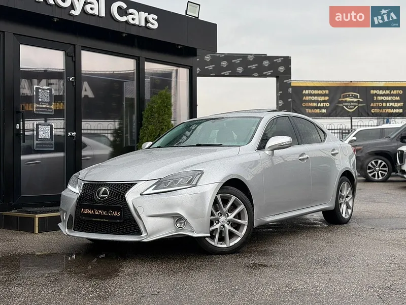 Lexus IS 2010