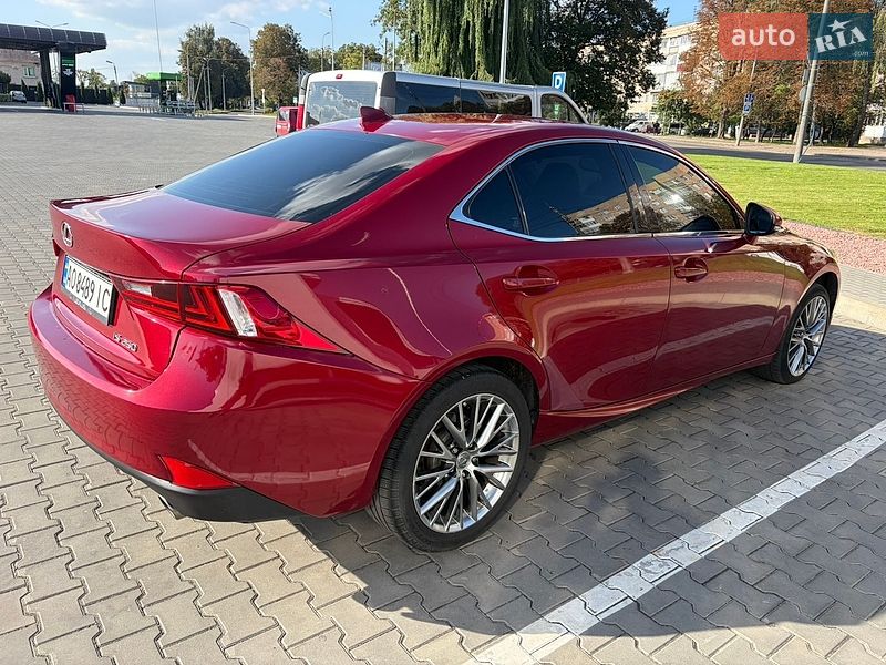 Седан Lexus IS 2013 в Луцьку
