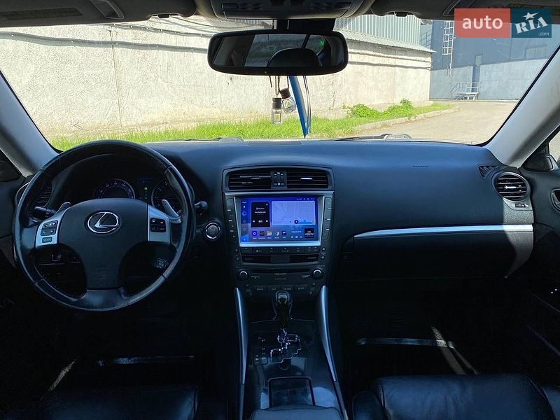 Седан Lexus IS 2011 в Киеве фото 25 Седан Lexus IS 2011 в Киеве