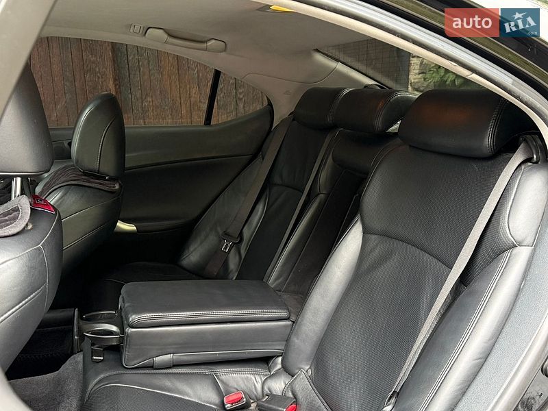 Седан Lexus IS 2007 в Черкасах