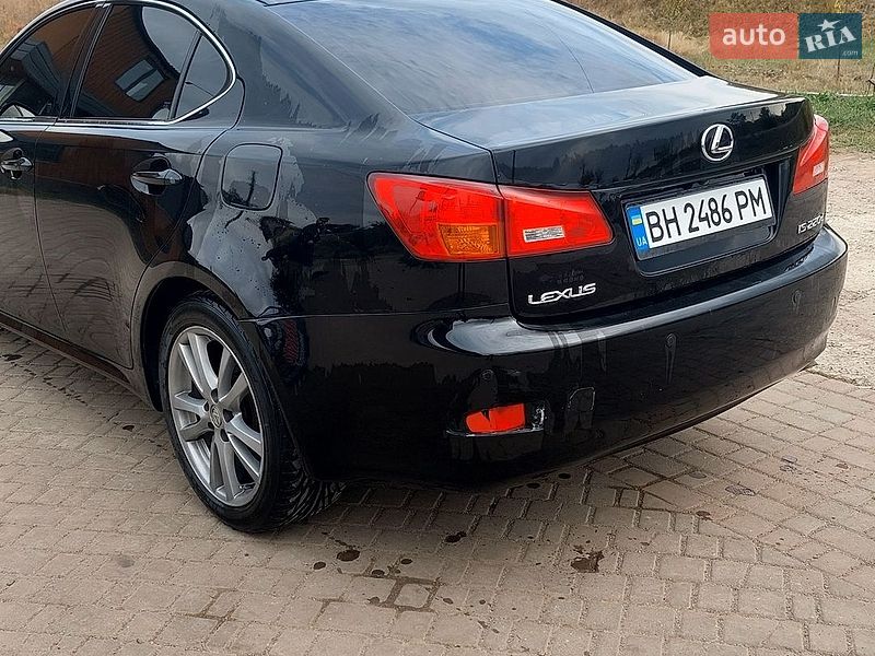 Седан Lexus IS 2007 в Татарбунарах