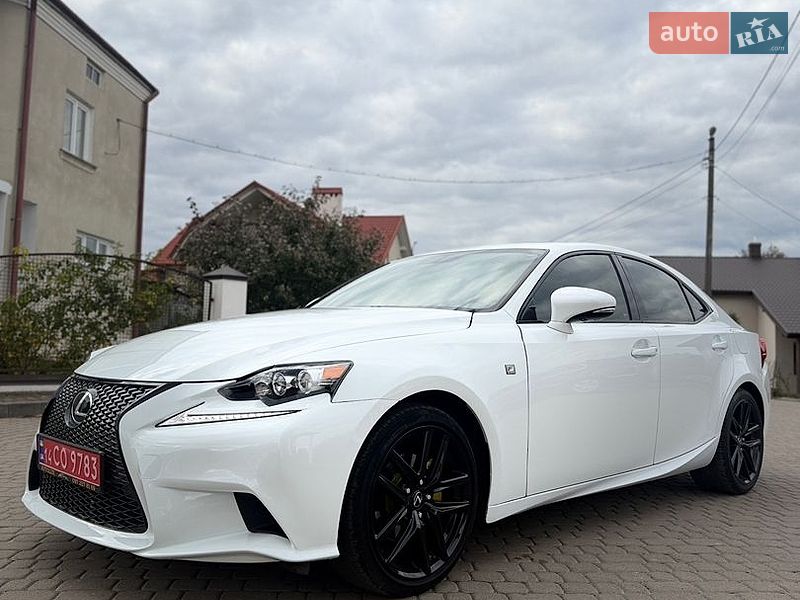 Lexus IS 2015