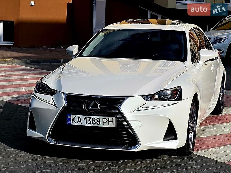Седан Lexus IS 2017 в Києві
