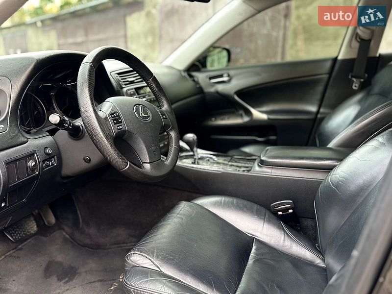 Седан Lexus IS 2006 в Одесі