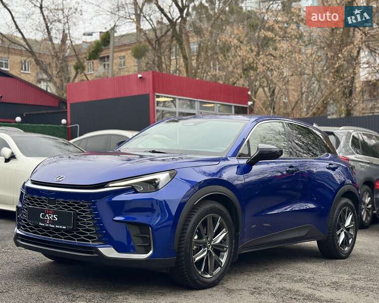 Позашляховик / Кросовер Lexus LBX 2023 в Києві