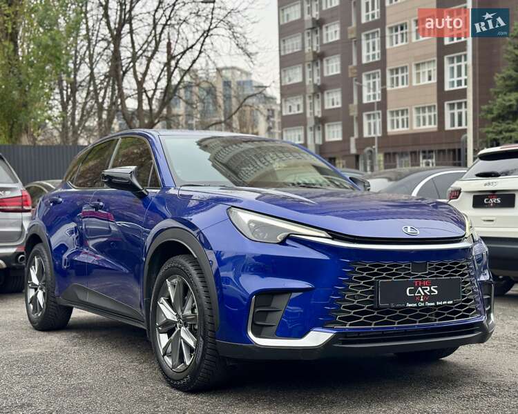 Позашляховик / Кросовер Lexus LBX 2023 в Києві