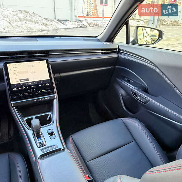 Позашляховик / Кросовер Lexus LBX 2024 в Києві фото 17 Позашляховик / Кросовер Lexus LBX 2024 в Києві