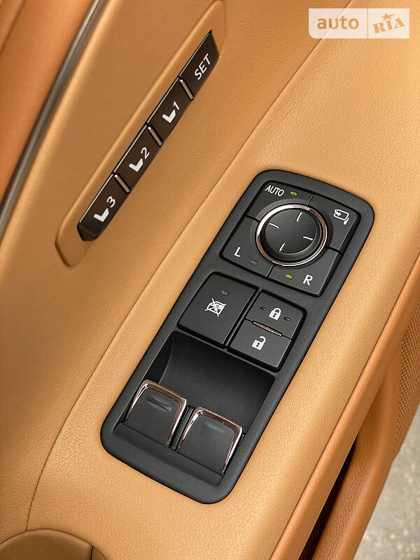 Купе Lexus LC 2017 в Киеве