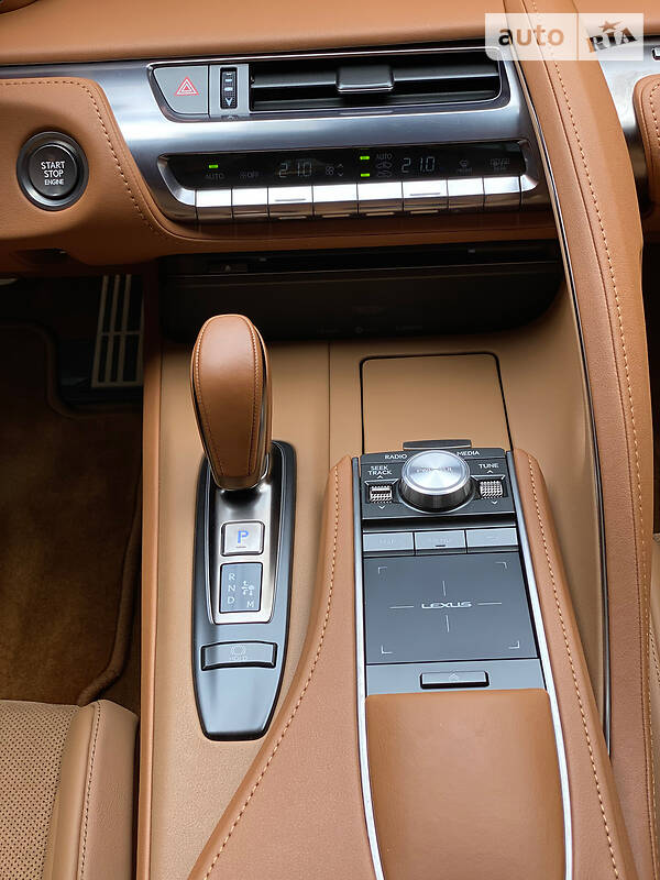 Купе Lexus LC 2017 в Киеве