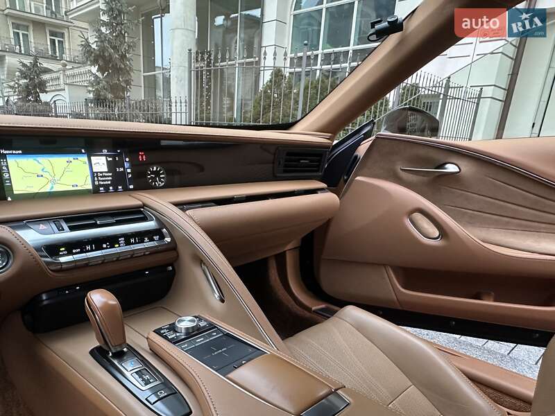 Купе Lexus LC 2018 в Киеве фото 45 Купе Lexus LC 2018 в Киеве