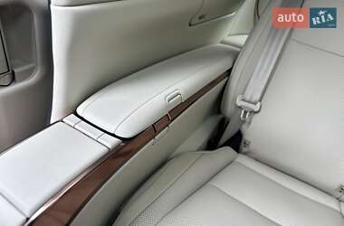 Мінівен Lexus LM 2024 в 