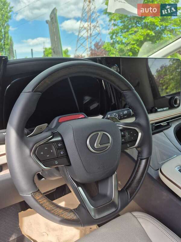 Мінівен Lexus LM 2025 в Одесі фото 6 Мінівен Lexus LM 2025 в Одесі