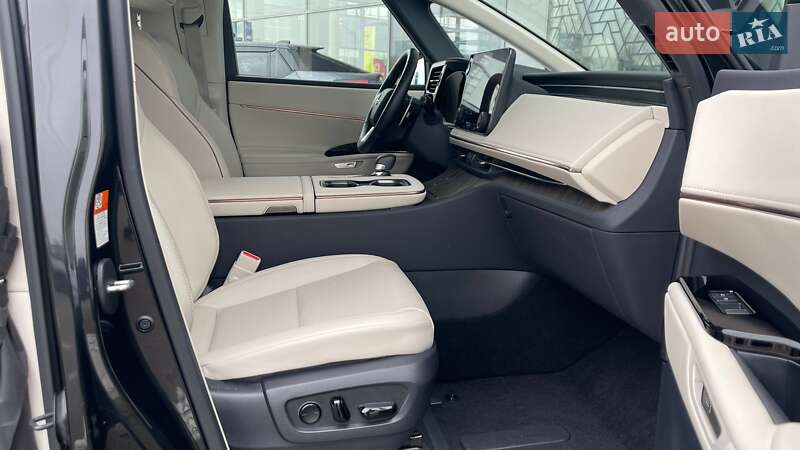 Мінівен Lexus LM 2024 в Києві фото 6 Мінівен Lexus LM 2024 в Києві